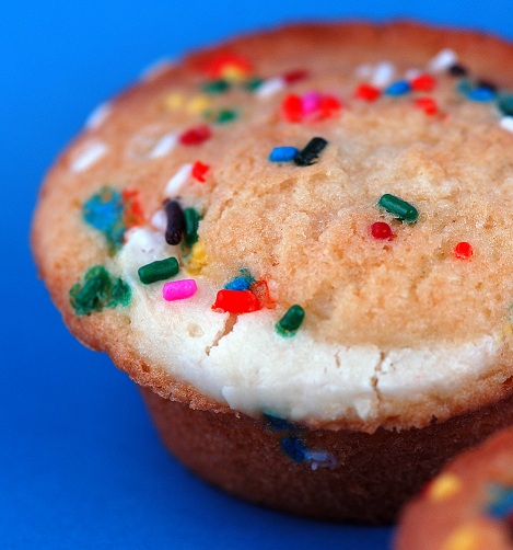 funfetti cream cheese muffins